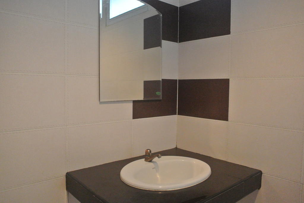 Chonnatee Residence Chum Phae Quarto foto